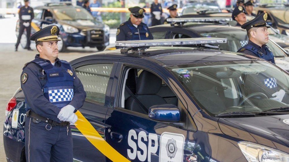 Vinculan a tres policías por robo a camión en la GAM