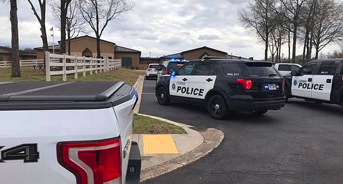 Niño causa pánico tras llamada de broma al 911 sobre presunto tirador