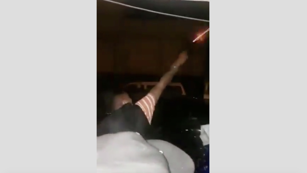 #Video Policía de PGJ capitalina dispara arma de fuego al aire en fiesta