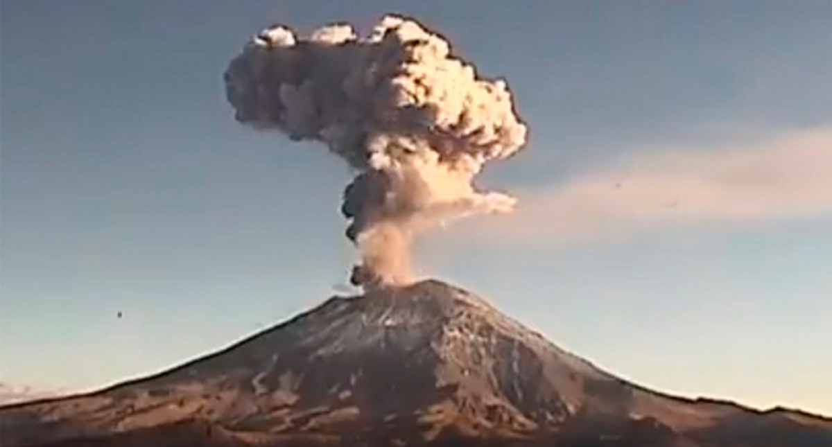 Popocatépetl presenta sismo y 53 exhalaciones en las últimas 24 horas