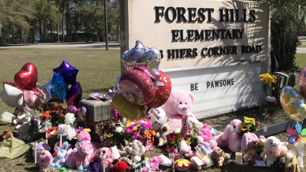 Niña de 10 años muere tras pelea en salón de clases en EE.UU.