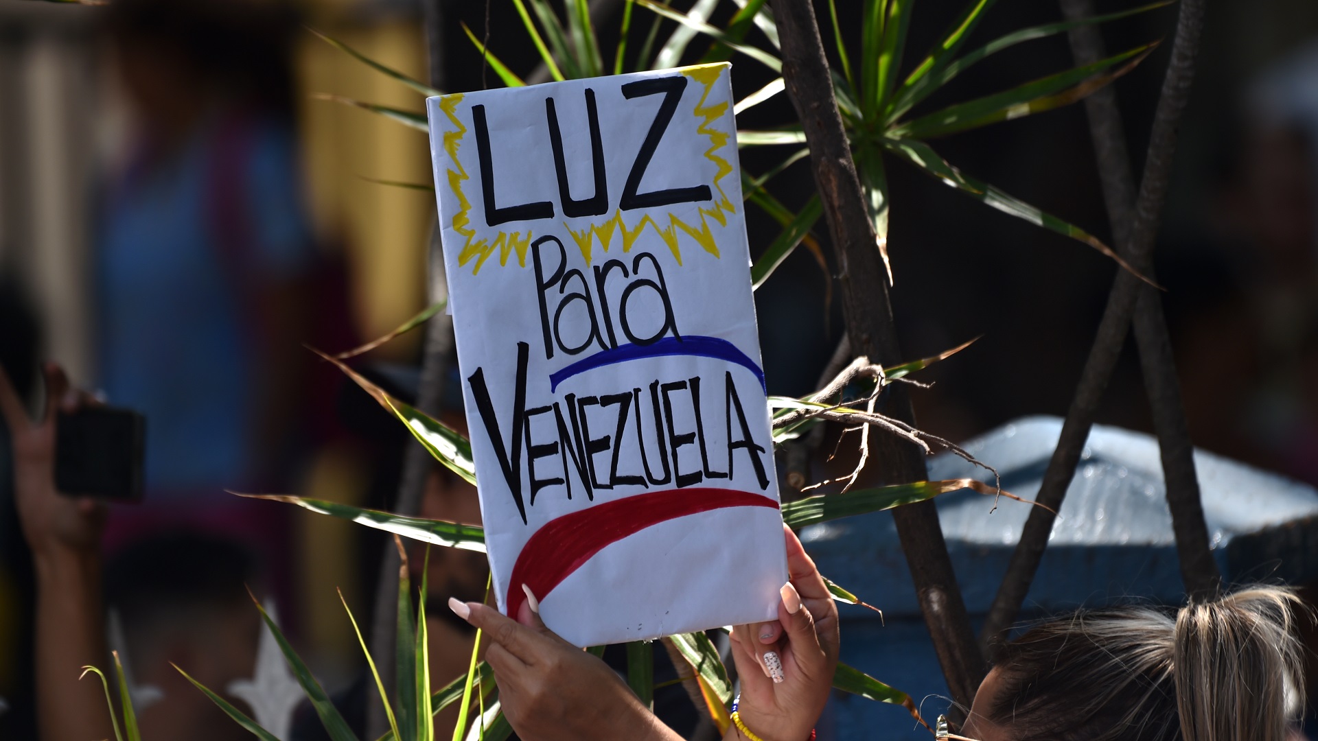 Apagones cuestan a Venezuela 200 millones de dólares diarios