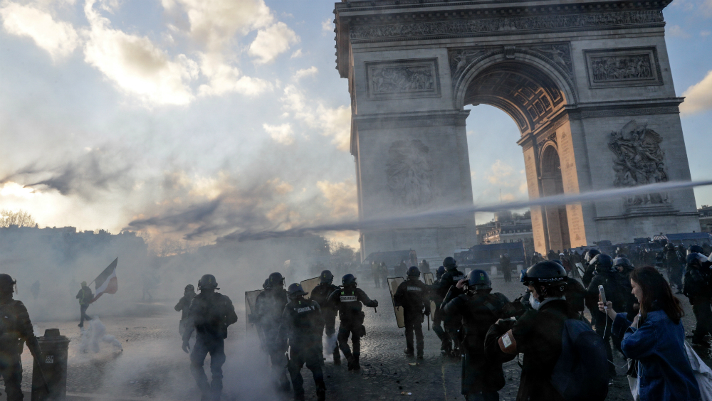 Prohíben a chalecos amarillos manifestarse en Campos Elíseos - protestas-chalecos-amarillos