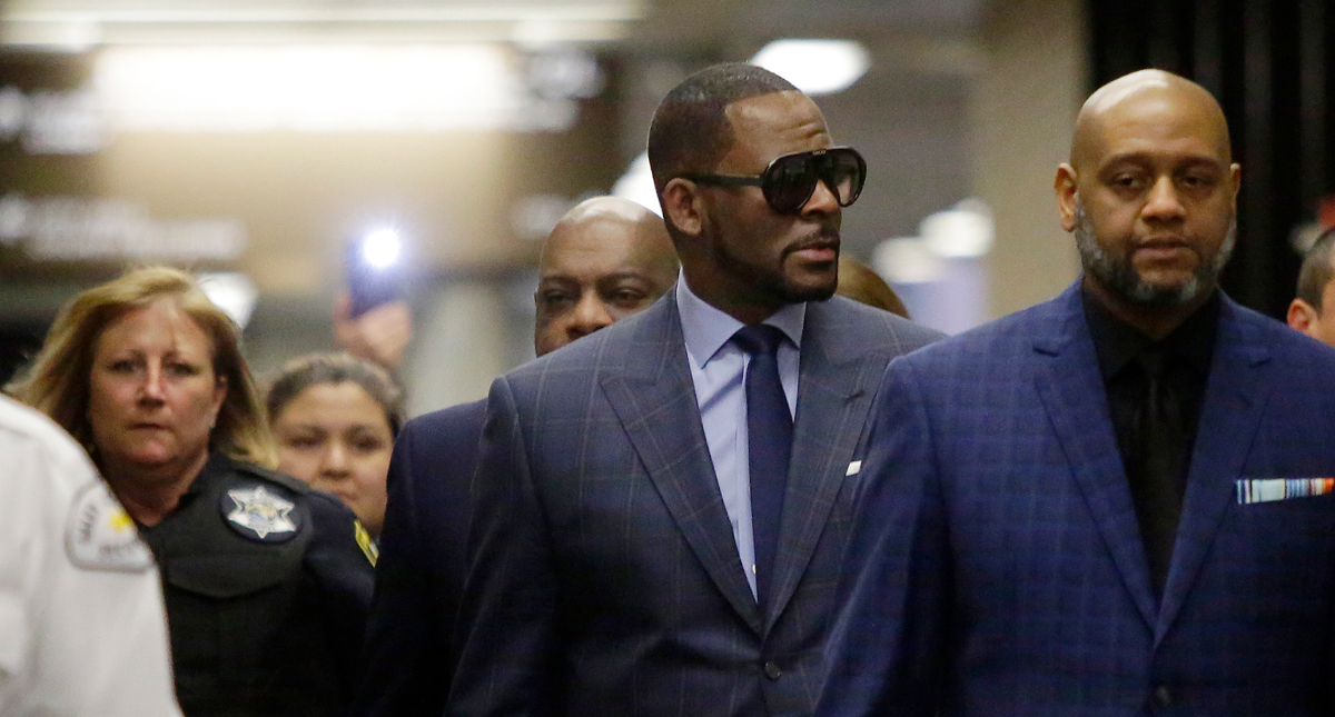 Revelan carta en la que R. Kelly amenaza a una de sus víctimas