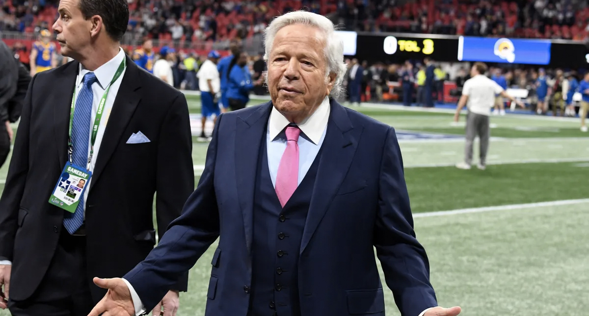 Dueño de los Patriotas se declara inocente de cargos por prostitución - robert-kraft-patriotas