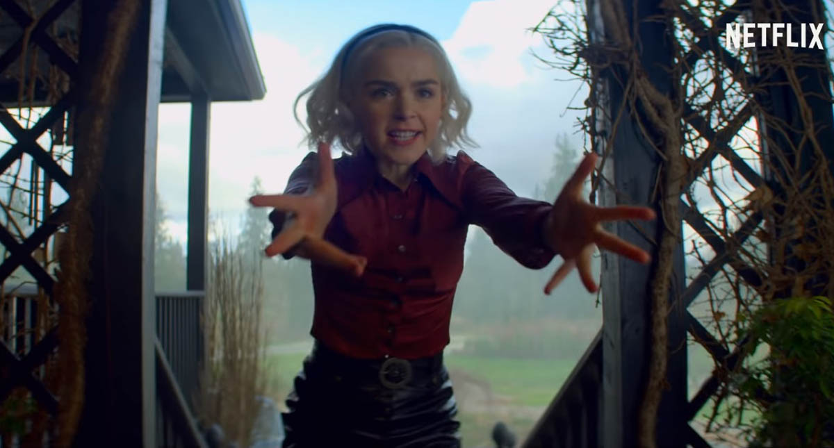 #Video Sabrina se adentra a la maldad en segundo tráiler - sabrina