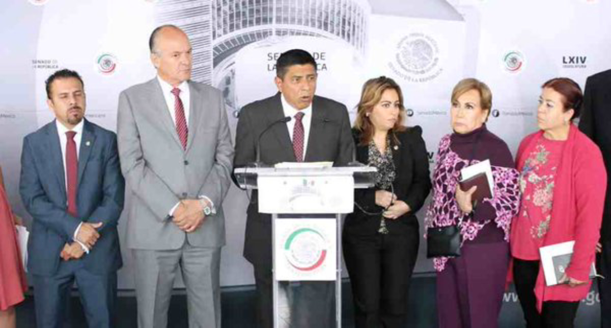 Senadores de Morena plantean iniciativa contra calificadoras