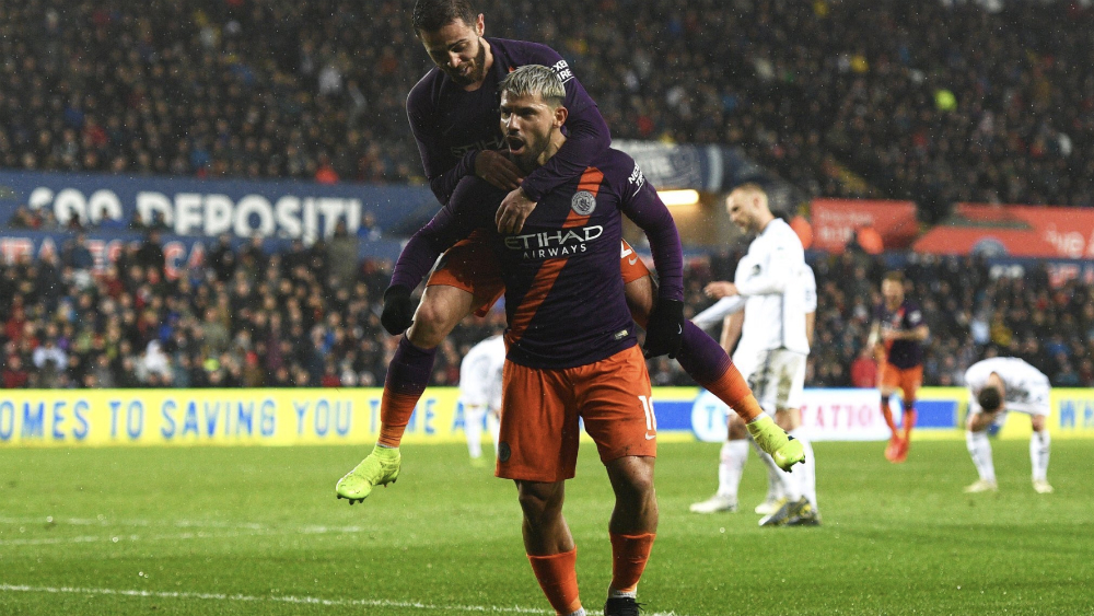Manchester City remonta al Swansea y sigue aspirando a todo