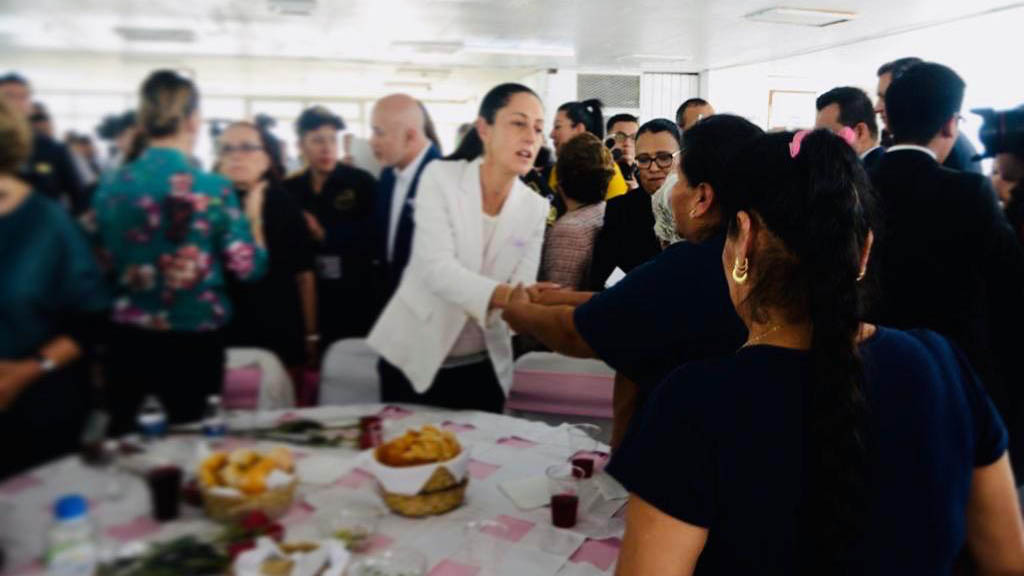 Sánchez Cordero, Müller y Sheinbaum visitan a reclusas de Tepepan