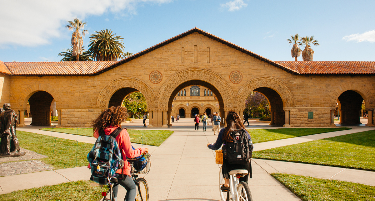 FBI revela pago de sobornos para ingresar a prestigiosas universidades