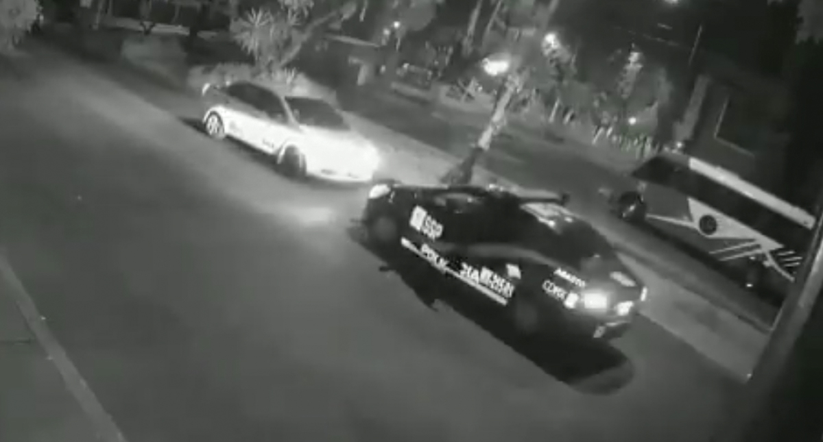 #Video Policías disparan contra taxi en la Ciudad de México