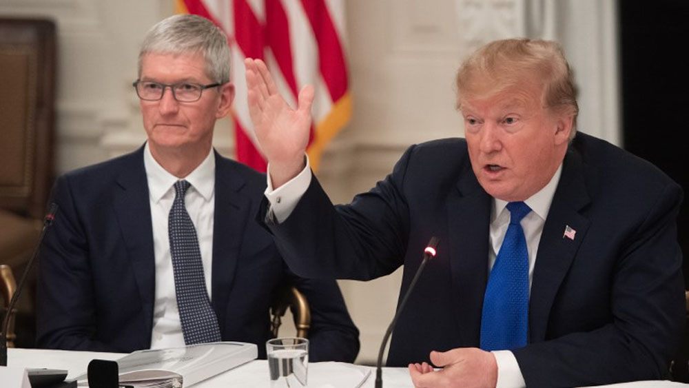 Trump explica por qué llamó “Tim Apple” a Tim Cook