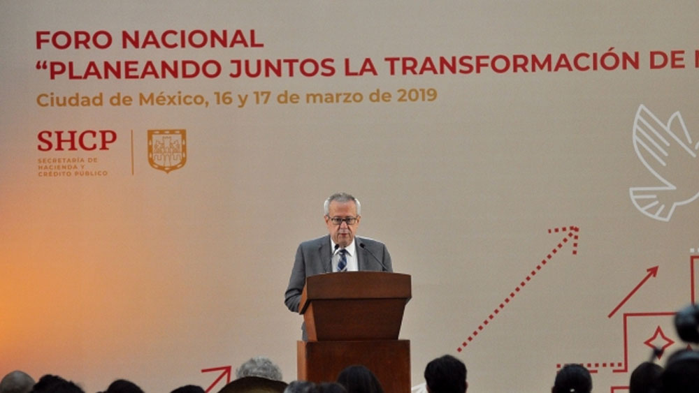 Urzúa inaugura foro de consulta sobre Plan Nacional de Desarrollo