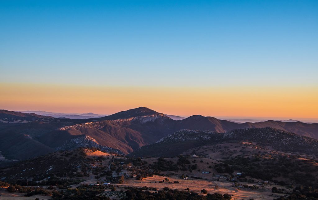 San Diego a la redonda; contrastes del sur de California - valle