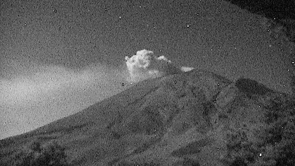 Identifican al menos 117 exhalaciones del volcán Popocatépetl