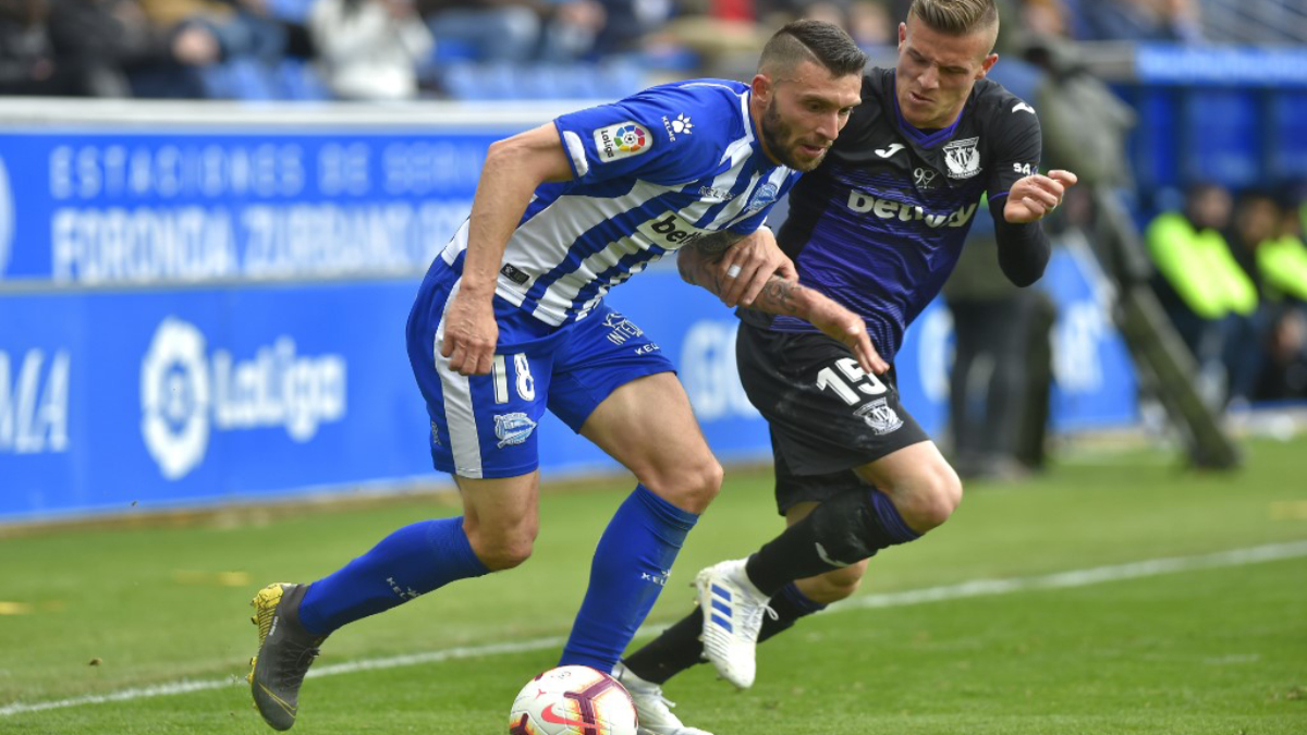 Leganés y Alavés empatan 1-1 con Diego Reyes en la banca