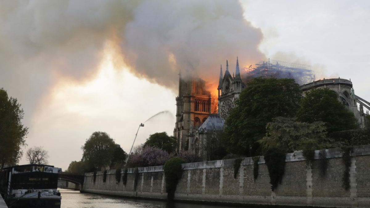 Incendio de Notre-Dame, “gran pérdida para el arte, la cultura y la religión”: AMLO Incendio de Notre-Dame, “gran pérdida para el arte, la cultura y la religión”: AMLO