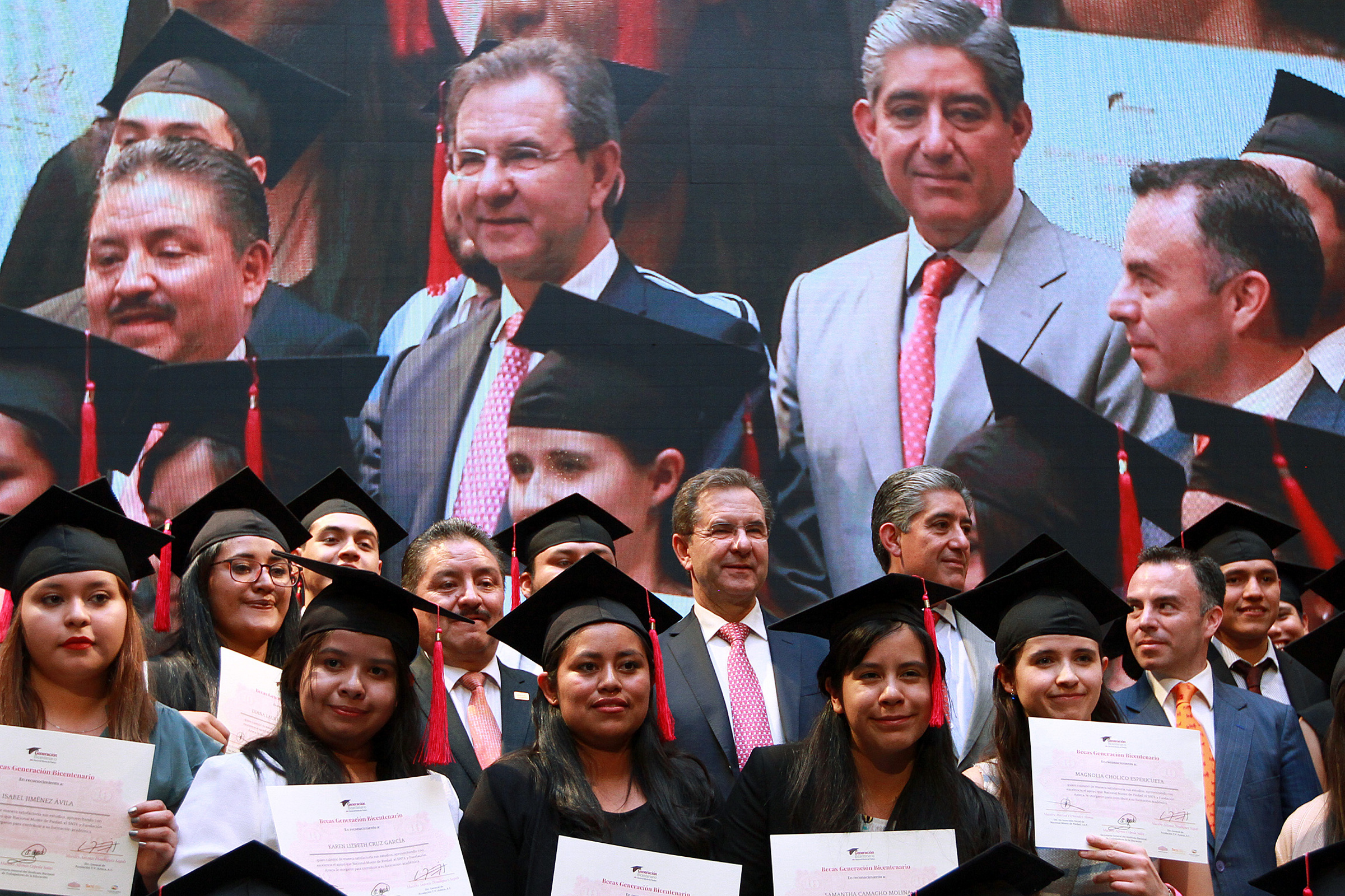 No se está haciendo una reforma a modo de la CNTE: Moctezuma - 90401057