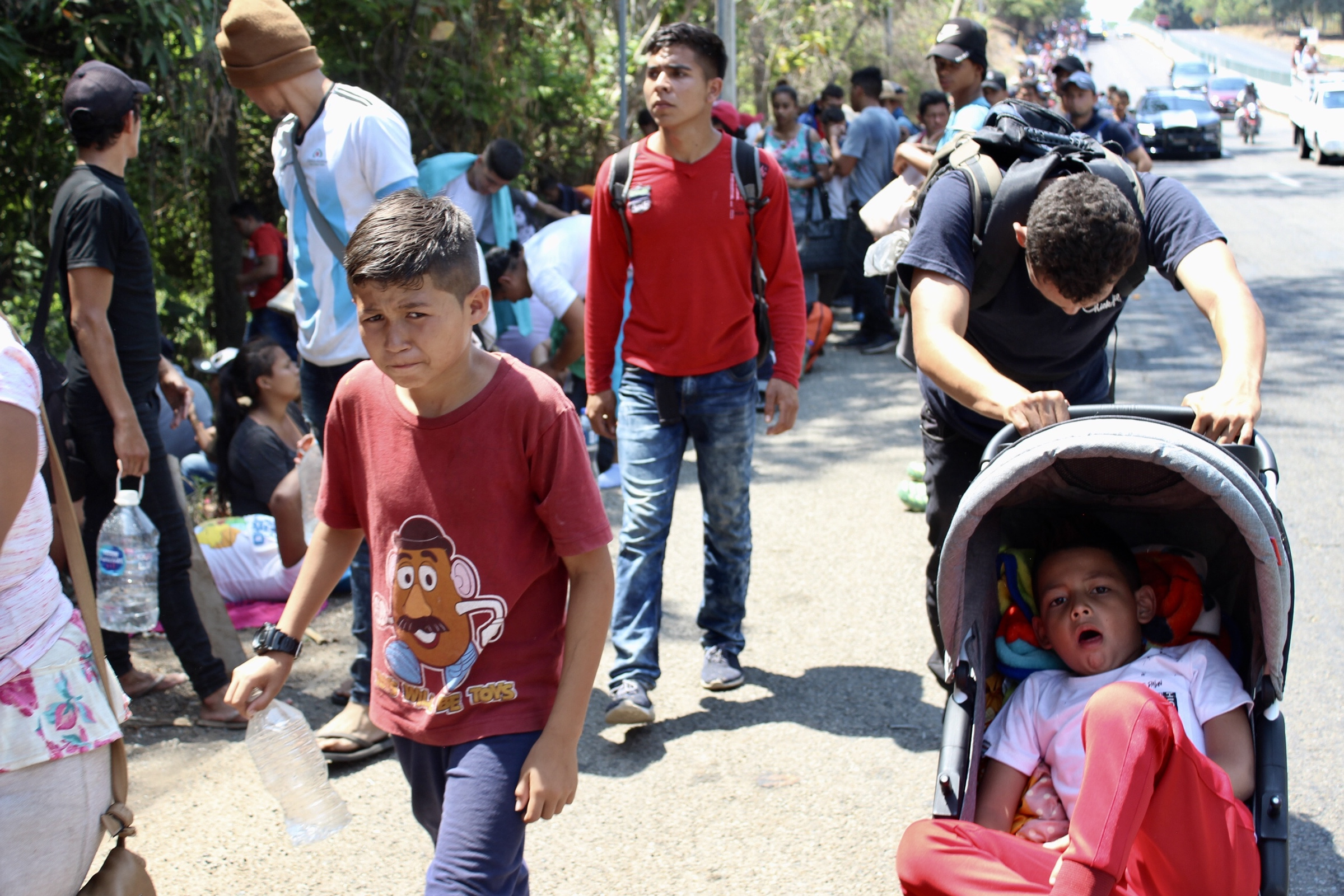 Caravana migrante podría alcanzar las 5 mil personas - 90415086