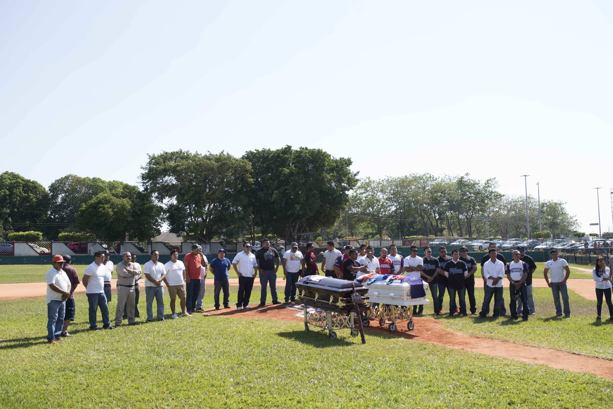 Despiden a víctimas de la masacre de Minatitlán, Veracruz
