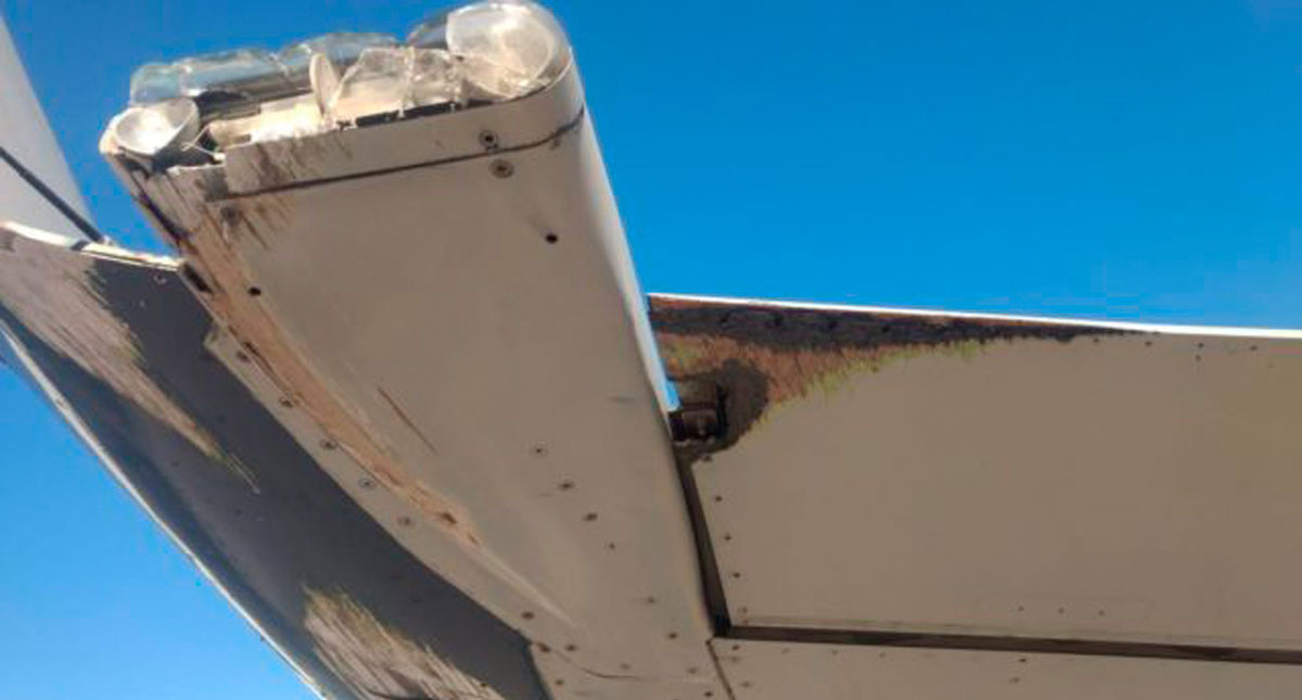 #Video Avión de Aeroméxico golpea ala contra pista durante despegue