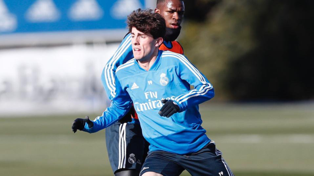 Álvaro Odriozola se fractura la clavícula izquierda