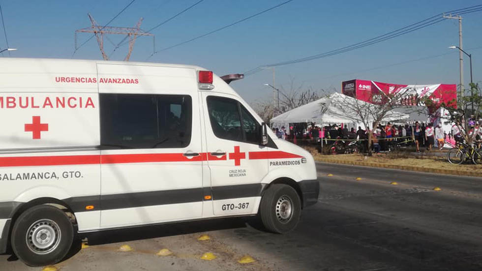 Cruz Roja cierra en Salamanca por inseguridad - ambulancia-de-la-cruz-roja-salamanca
