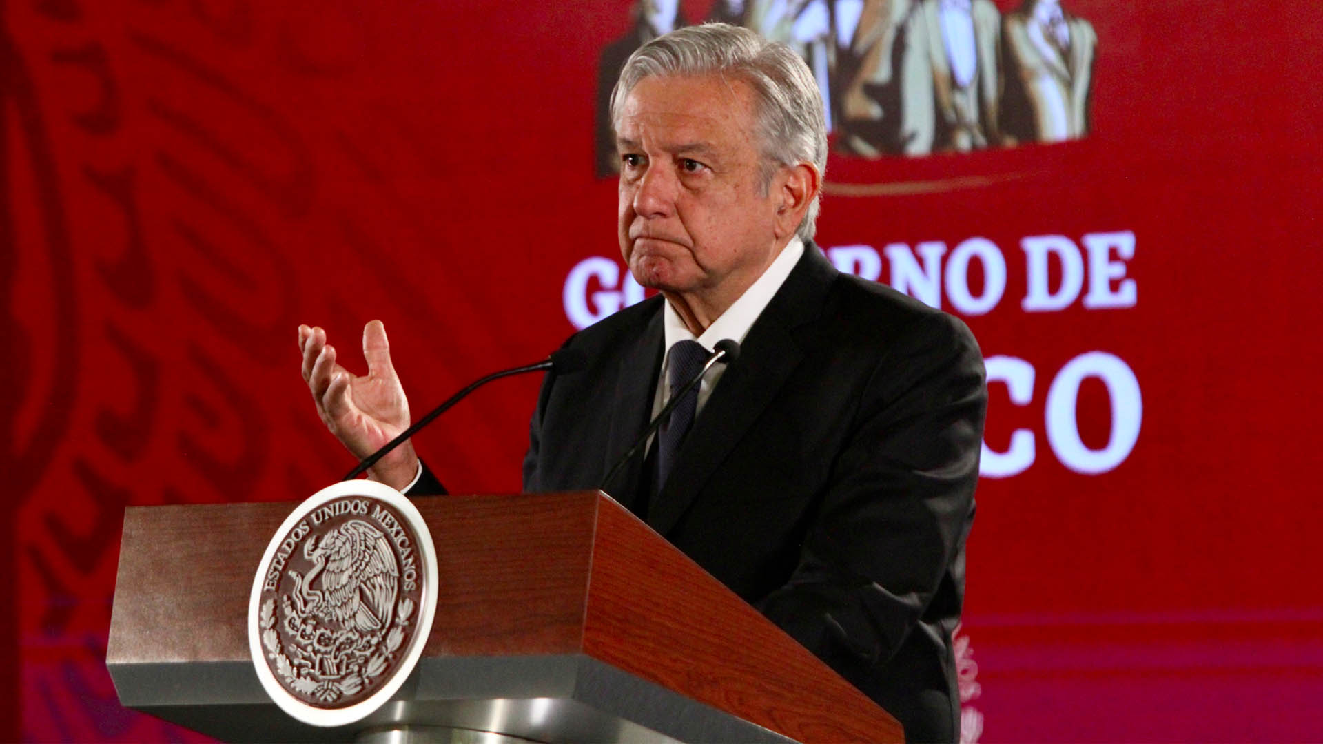 AMLO pide al Reforma revelar fuente que filtró carta a Felipe VI AMLO pide al Reforma revelar fuente que filtró carta a Felipe VI