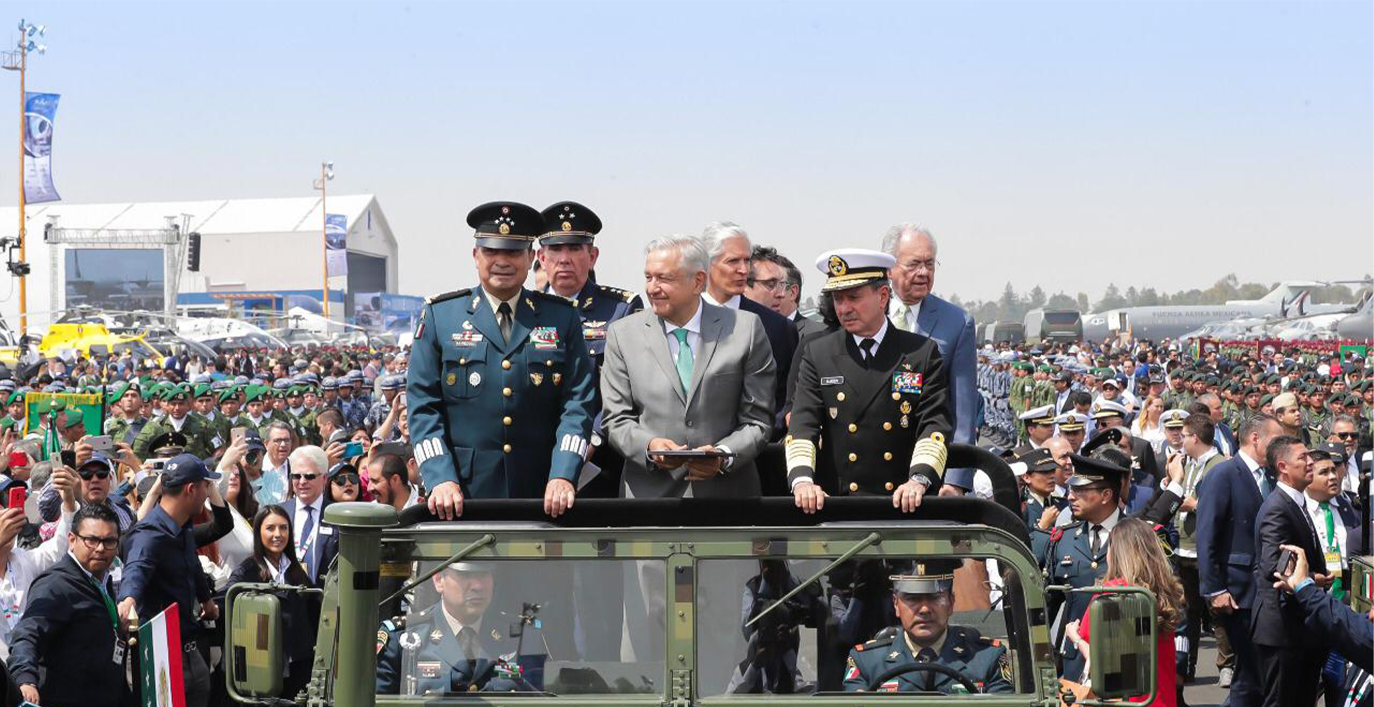 En junio iniciará construcción del aeropuerto de Santa Lucía: AMLO En junio iniciará construcción del aeropuerto de Santa Lucía: AMLO