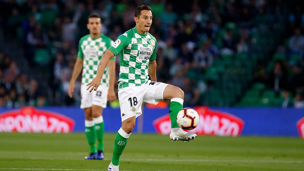 Betis pierde con Guardado 2-1 ante el Valencia en casa