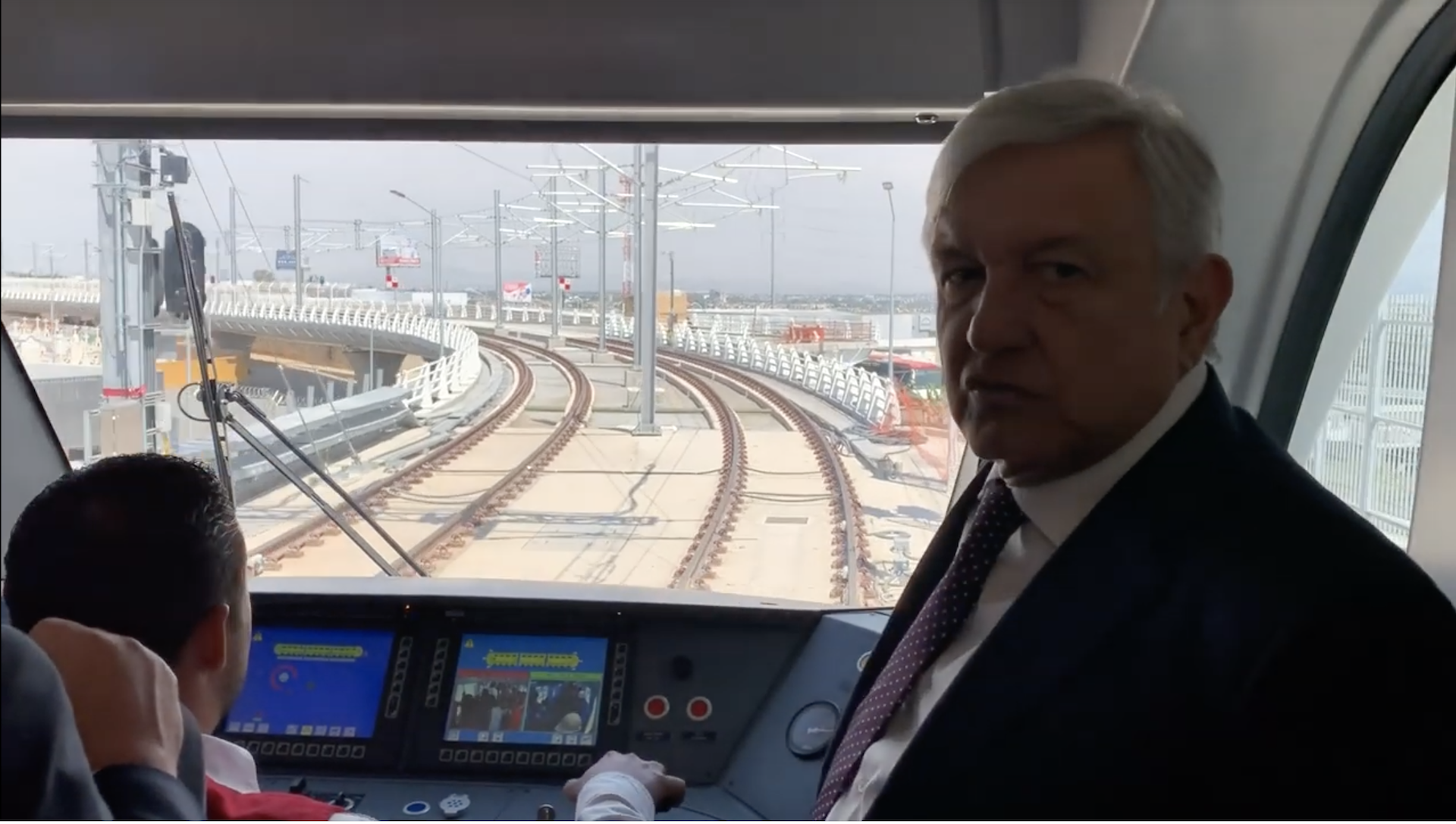 En diciembre concluirá Línea 3 del Tren Ligero de Guadalajara: AMLO