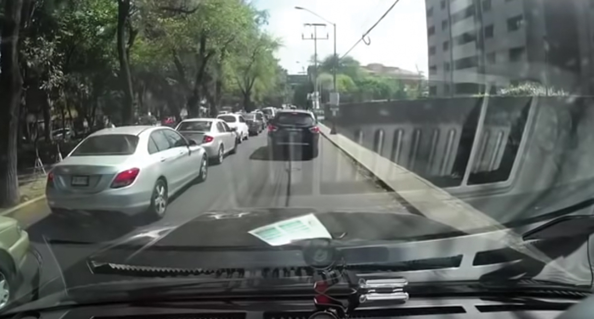 #Video Asaltan a automovilista en Tlalpan