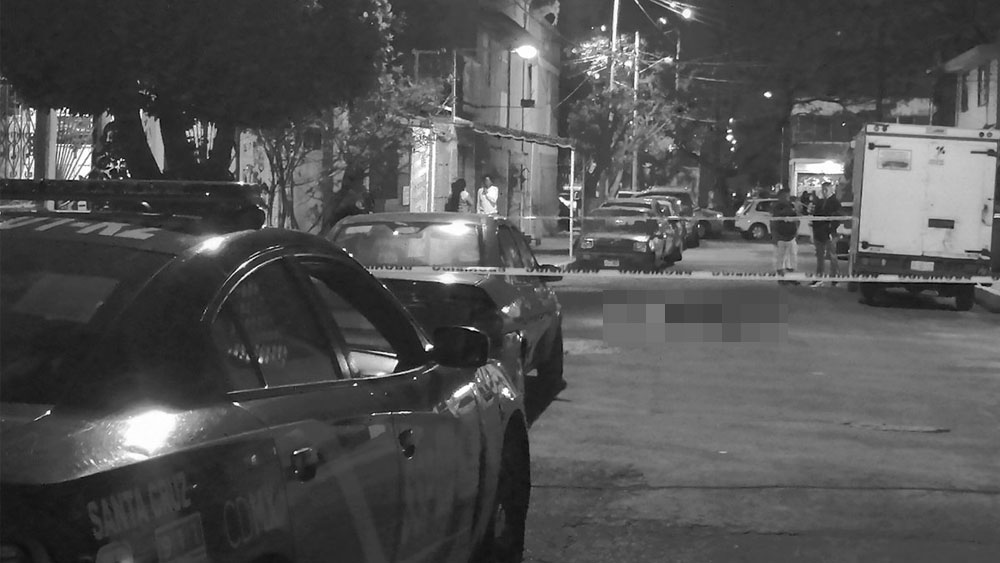 Investigan asesinato de hombre en Iztapalapa