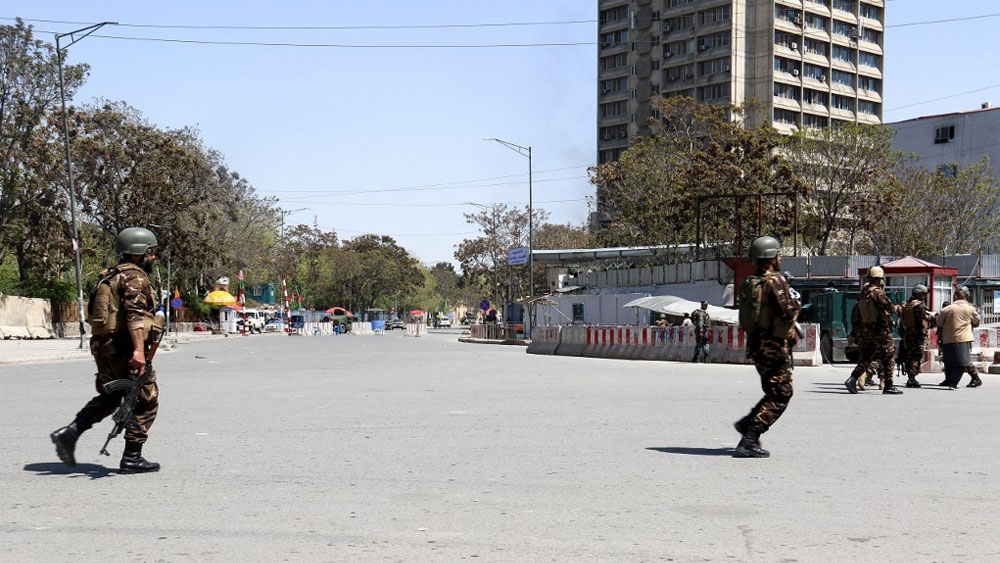 Siete muertos tras ataque a ministerio de Información en Kabul