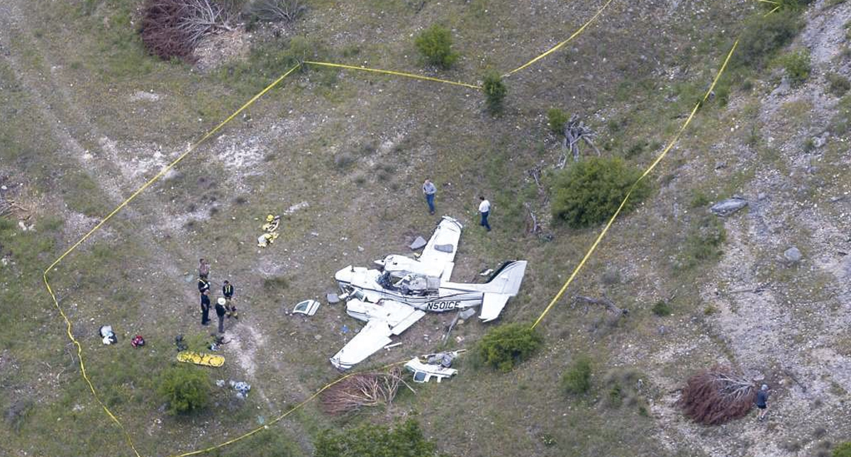 Mueren seis personas en accidente aéreo en Texas Mueren seis personas en accidente aéreo en Texas
