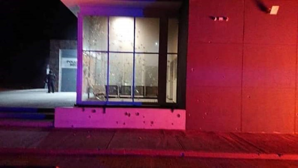 Ataque armado a comandancia deja dos muertos en Chihuahua - balazos-en-comandancia-de-chihuahua