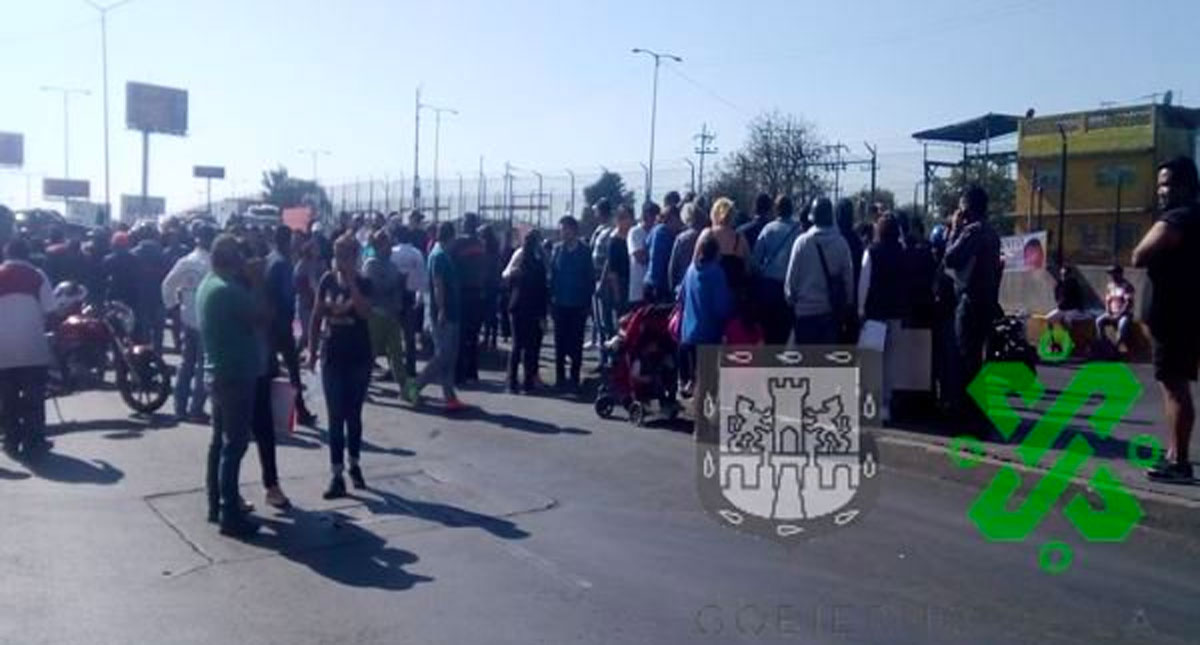 Bloqueos en Circuito Interior y Calzada Ignacio Zaragoza