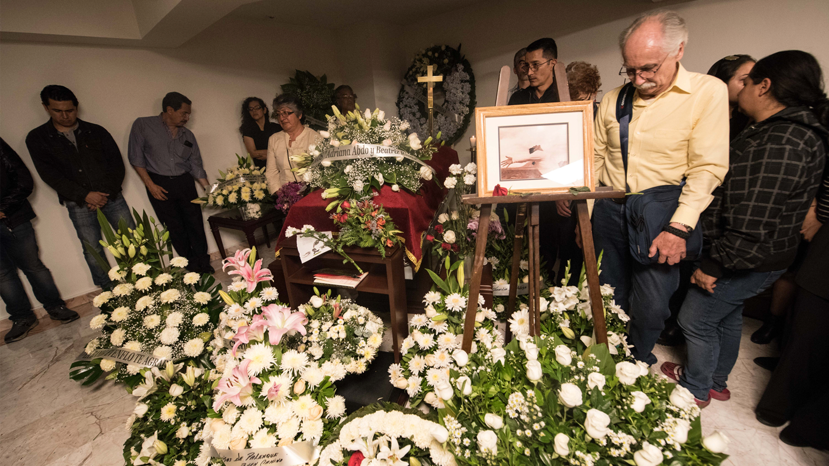 Piden revelar identidad de presunta víctima de Armando Vega Gil - botellita