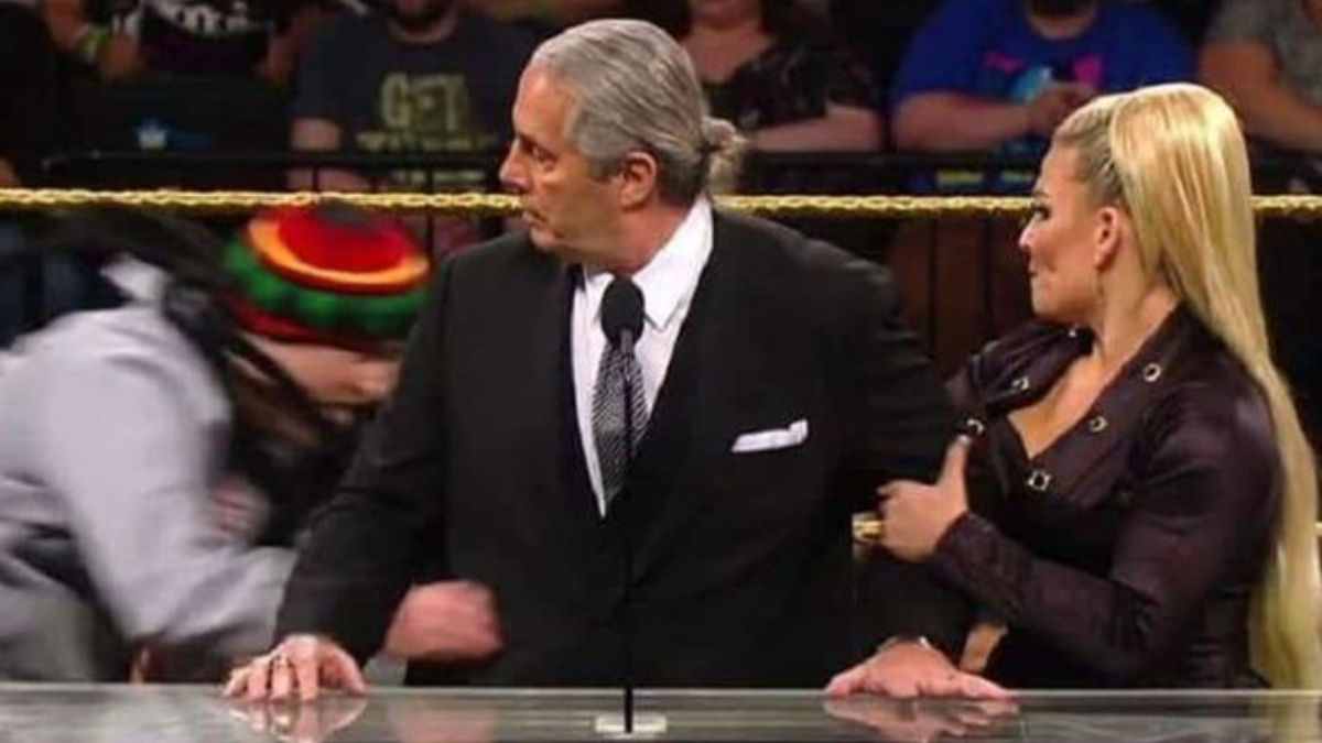 #Video Fanático embiste a Bret “The Hitman” Hart