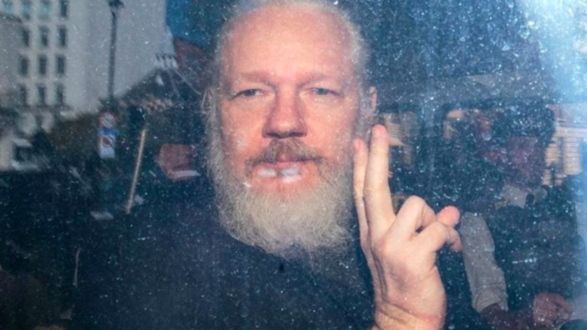 Ecuador recibe 40 millones de ciberataques tras detención de Assange