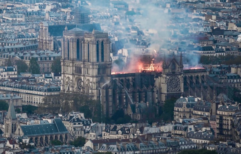 El antes y el después de Notre-Dame tras incendio en fotos - catedral1