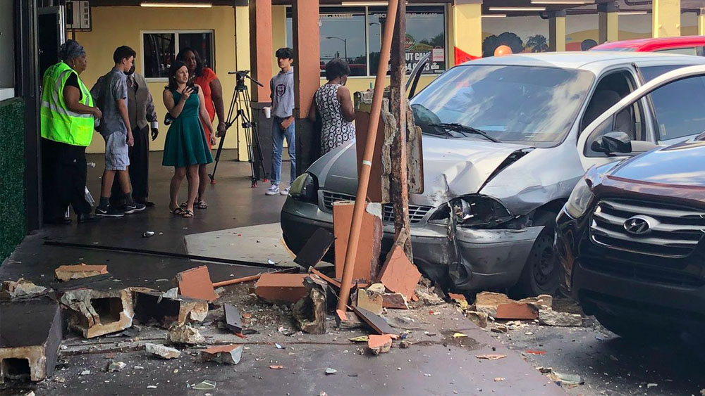 #Video Choque interrumpe discurso de demócrata en Miami