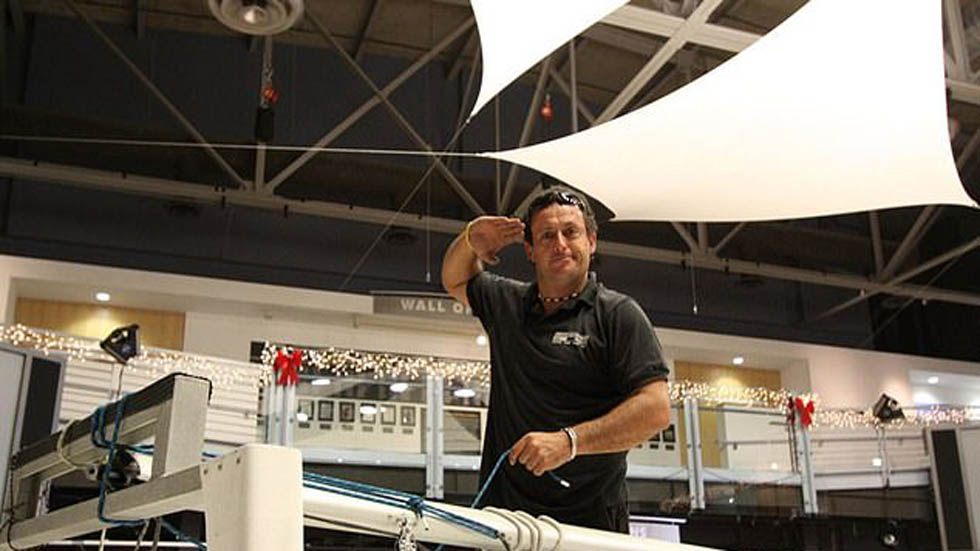 Empleado de Coachella muere al caer de lo alto del escenario - christopher