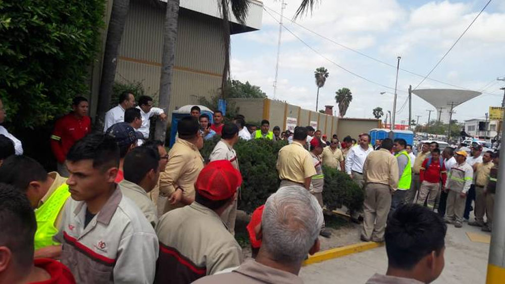 Despiden a 140 trabajadores de Coca Cola en Matamoros tras huelga Despiden a 140 trabajadores de Coca Cola en Matamoros tras huelga