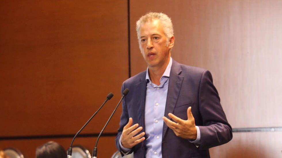 Ordenan a Pemex transparentar compra de 550 pipas - comisionado-joel-salas-del-inai