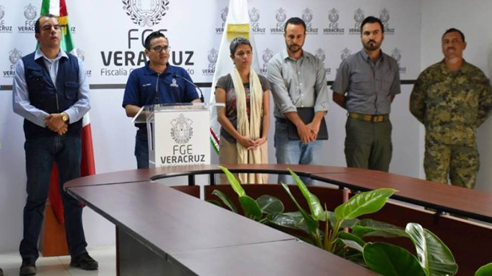 Hallan 36 fosas clandestinas en un solo predio en Veracruz - conferencia-de-prensa-sobre-el-hallazgo-de-36-fosas-clandestinas-en-veracruz