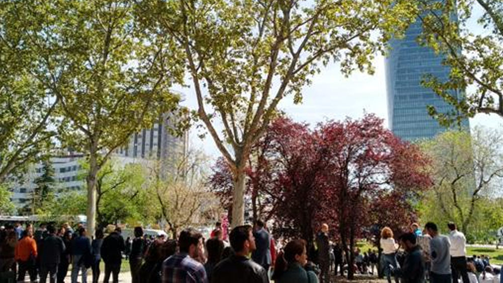 Desalojan rascacielos en Madrid tras falsa amenaza de bomba