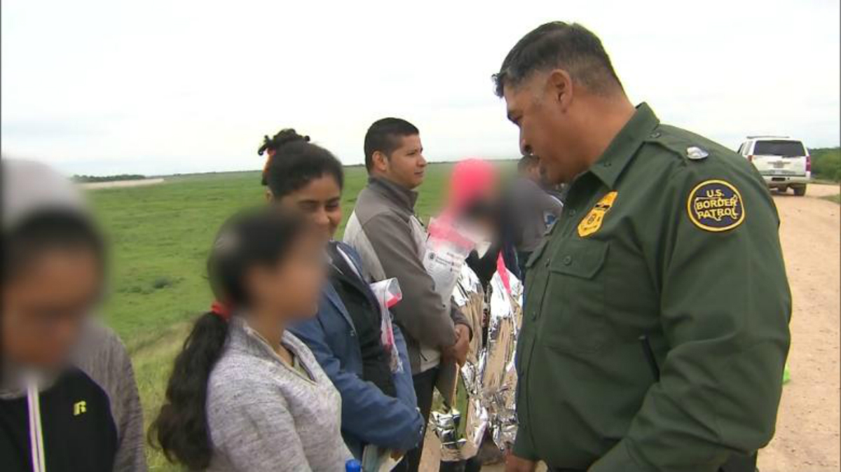 México condena intimidación a migrantes por milicias en EE.UU. México condena intimidación a migrantes por milicias en EE.UU.