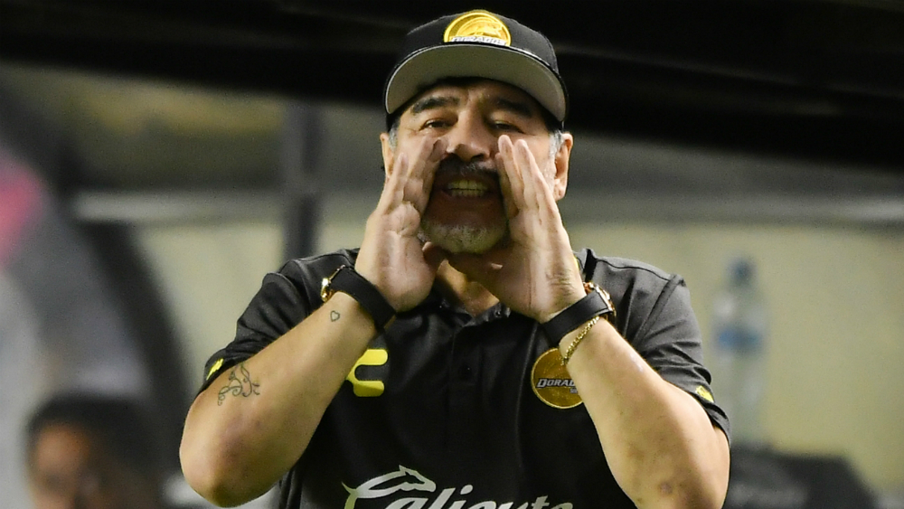 Disciplinaria multa a Maradona por dedicar triunfo a Maduro