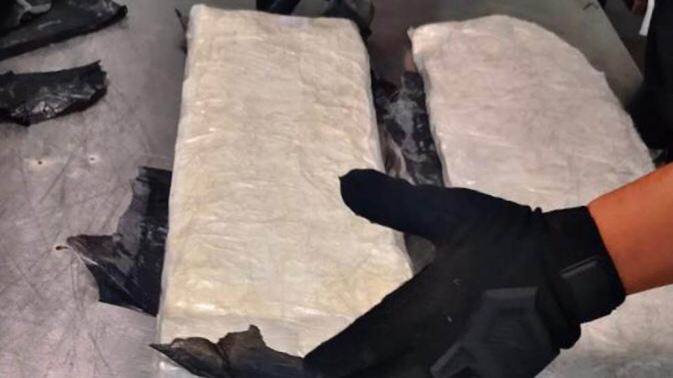 Detienen a mexicana con tres kilos de drogas en Aeropuerto de Cancún - droga-en-la-maleta